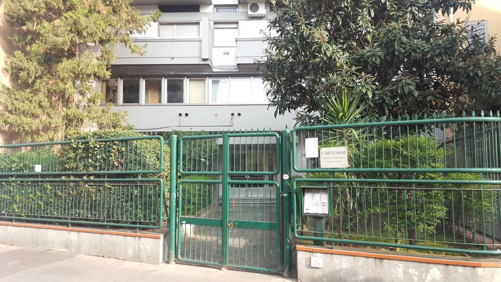 Simple Station Stay Florence Exterior photo